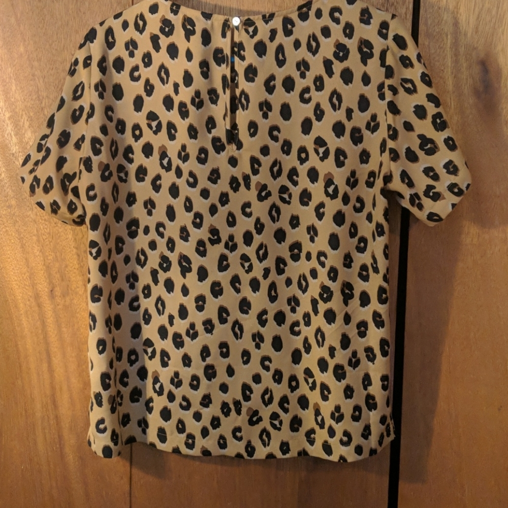 Silky cheetah print top